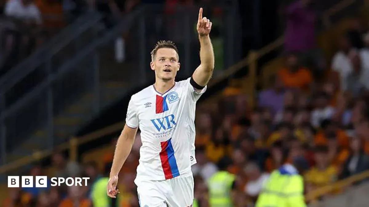 Joueur célébrant un but lors d'un match