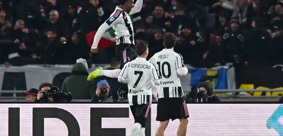 Joueurs de la Juventus célèbrent un but