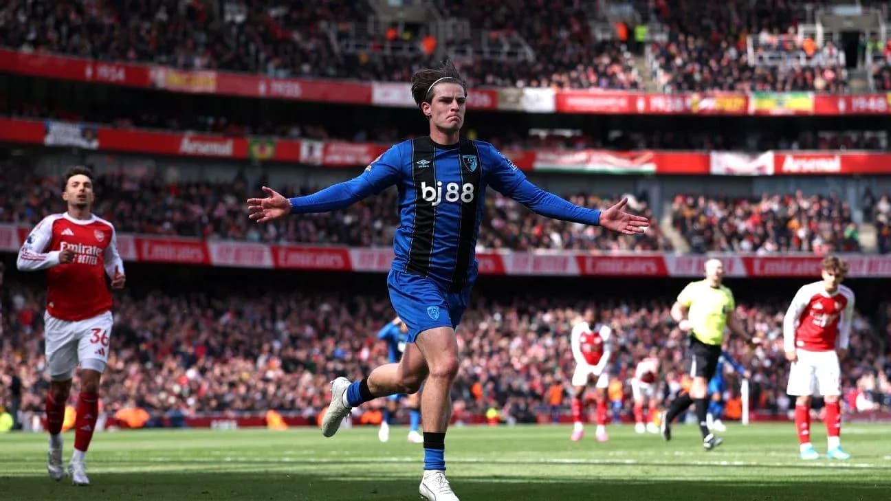 Joueur de Bournemouth célébrant un but contre Arsenal