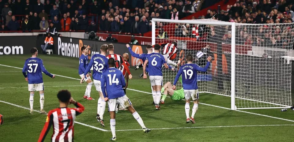 Action lors du match Brentford contre Everton