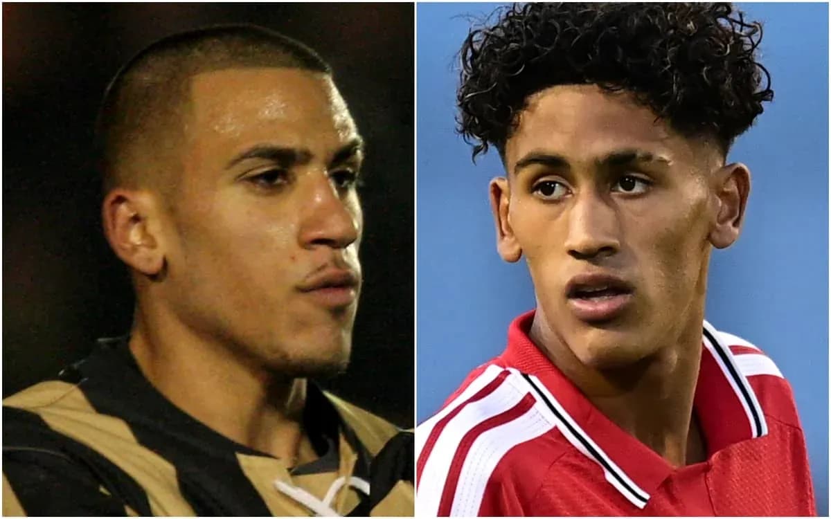 Deux joueurs de football en gros plan