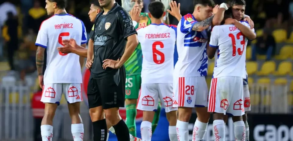 Joueurs de l'Universidad de Chile en célébration