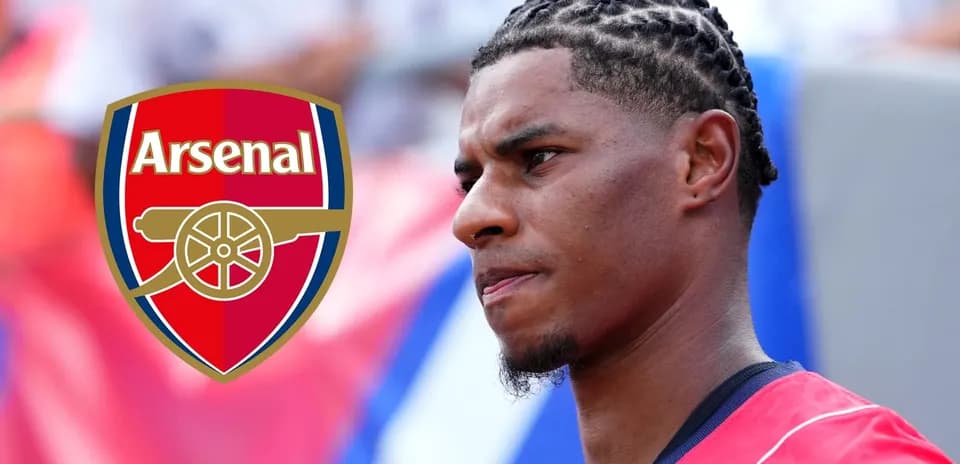 Joueur d'Arsenal sur le terrain avant le match