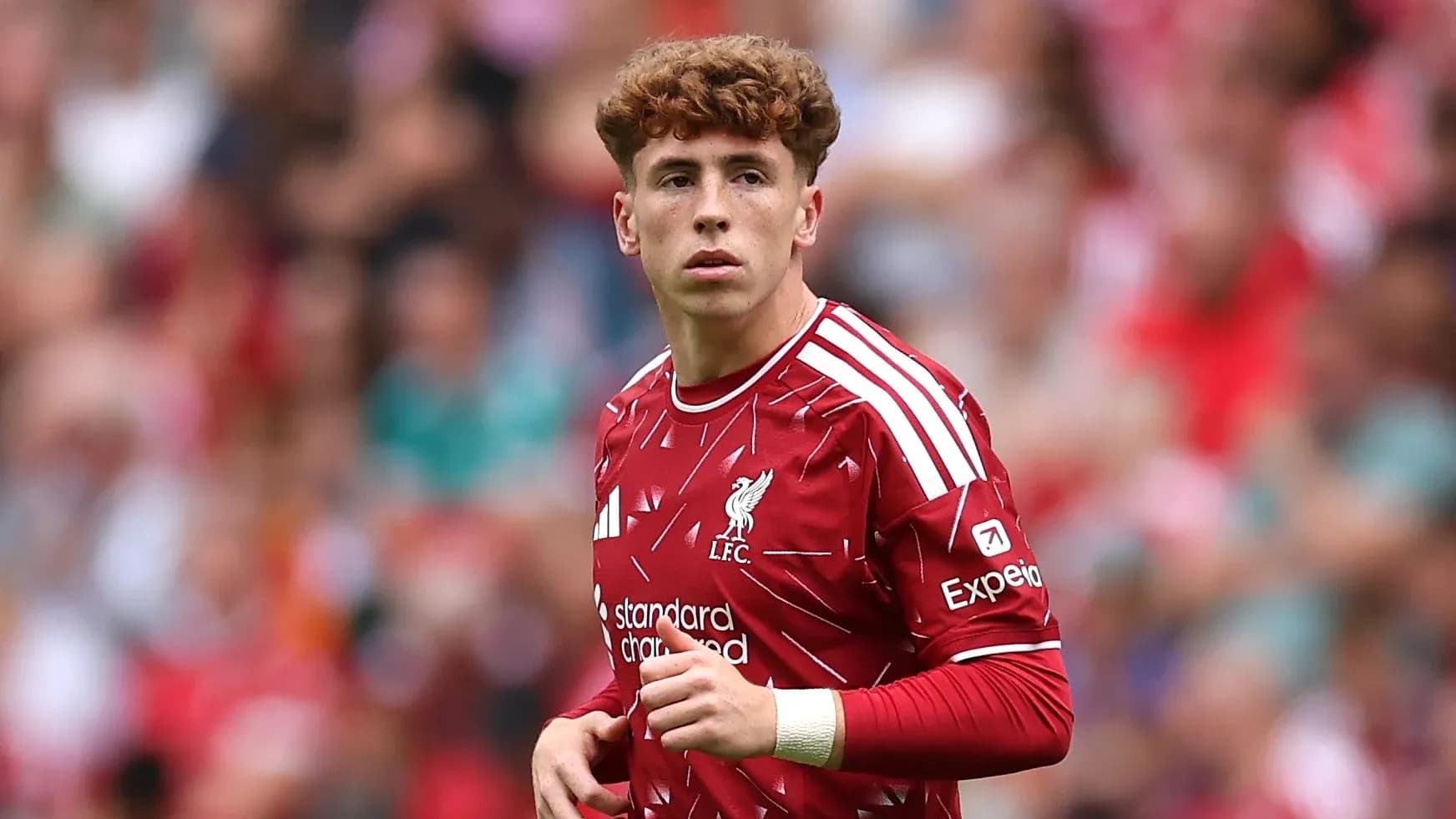 Joueur de Liverpool en action sur le terrain