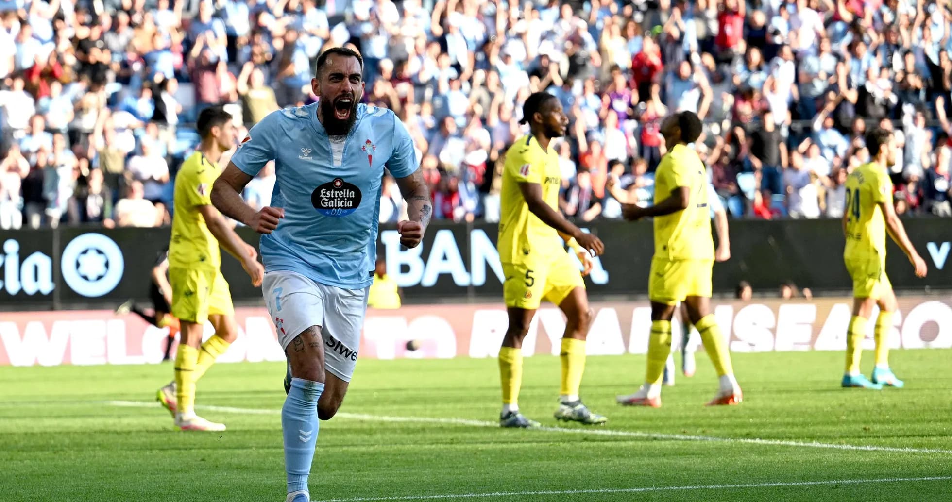 Joueur de Celta Vigo célébrant un but