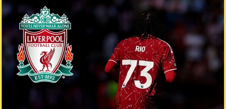 Joueur de Liverpool avec le numéro 73 sur le maillot