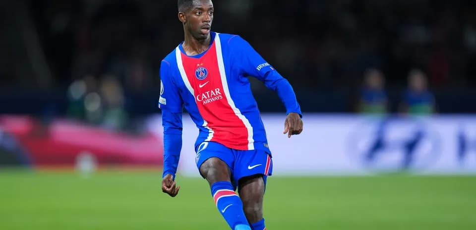 Joueur du PSG en action sur le terrain