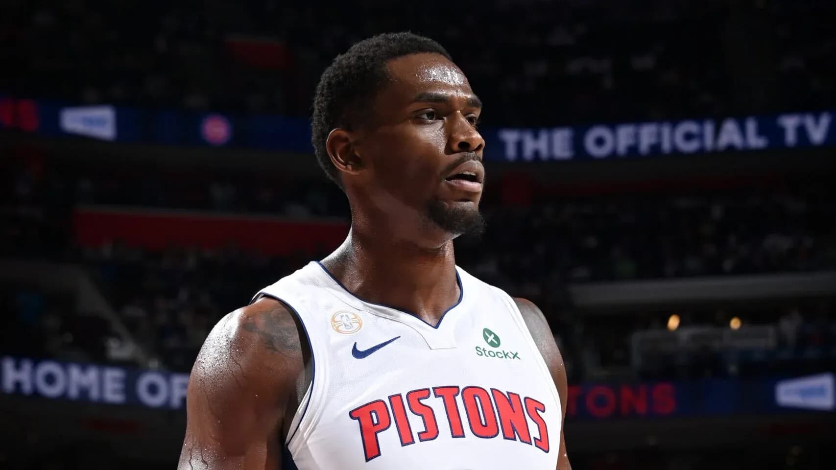 Joueur des Pistons en action sur le terrain