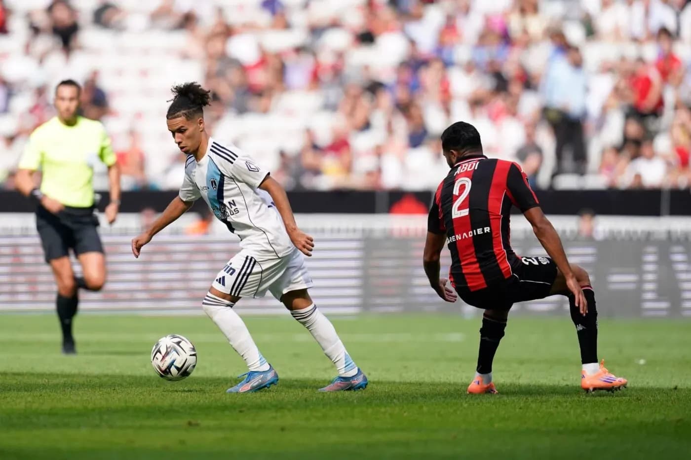 Paris FC vs Nice : Match de Ligue 1 au Stade Jean Bouin