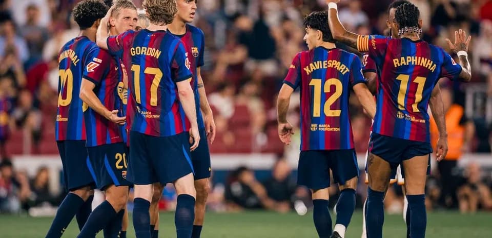 Joueurs de Barcelone célébrant un but