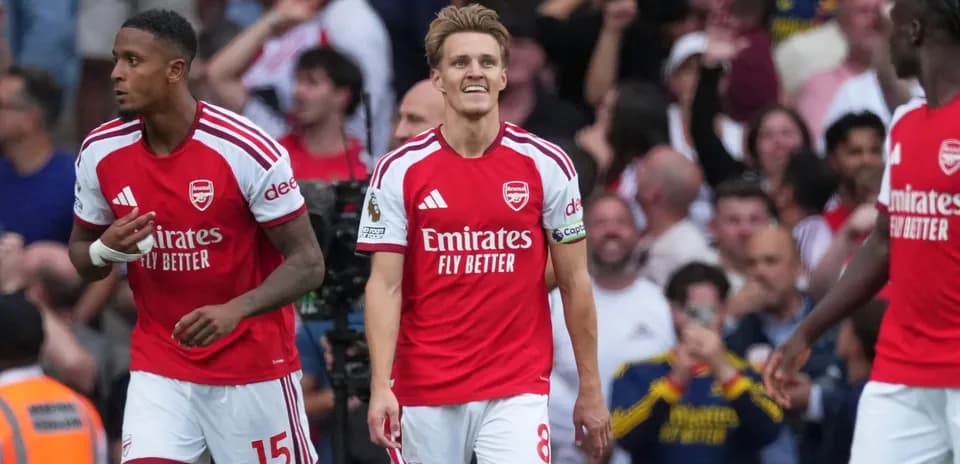 Joueurs d'Arsenal célébrant un but