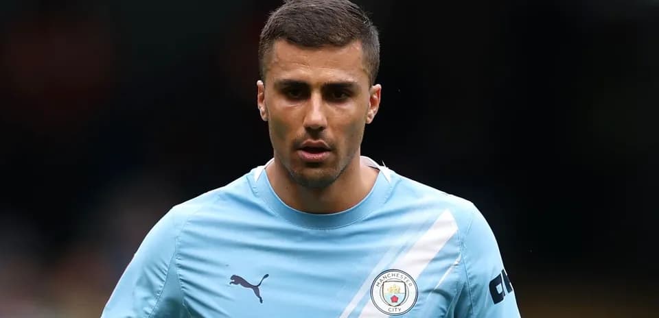 Joueur portant un maillot de Manchester City