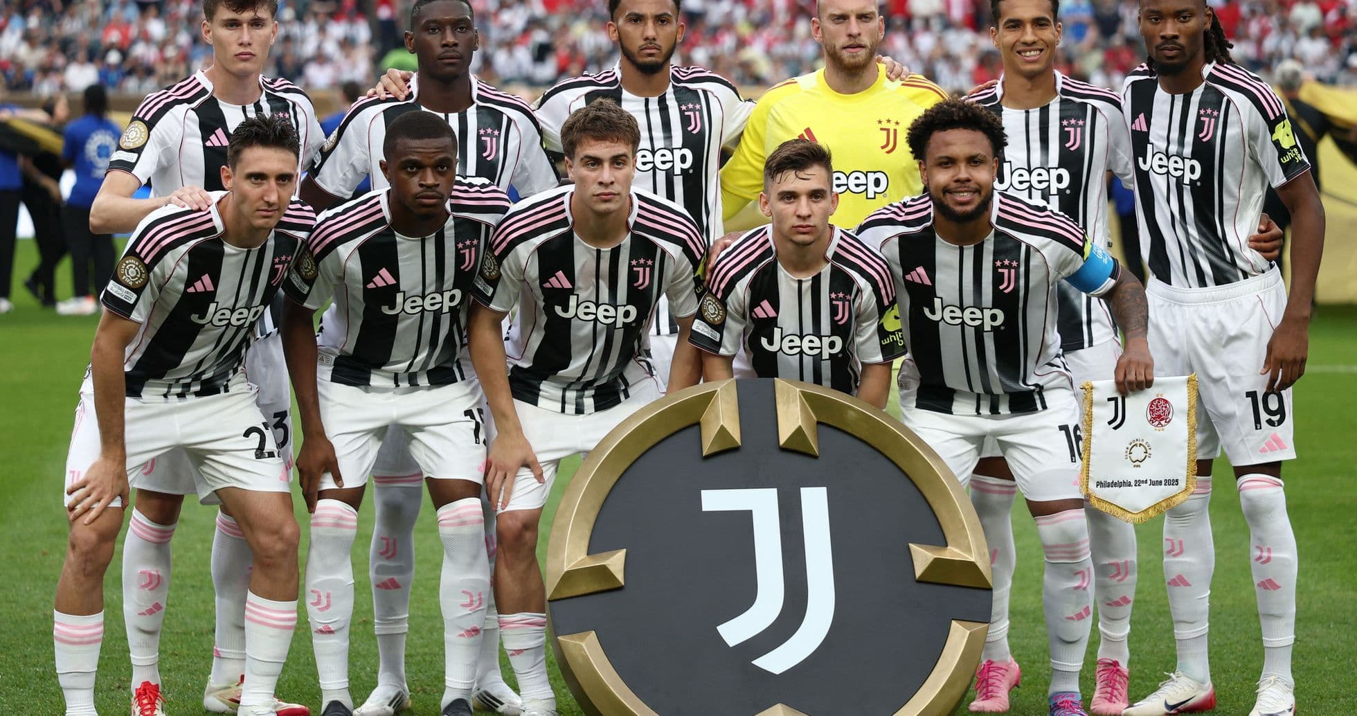 Équipe de la Juventus posant avant le match