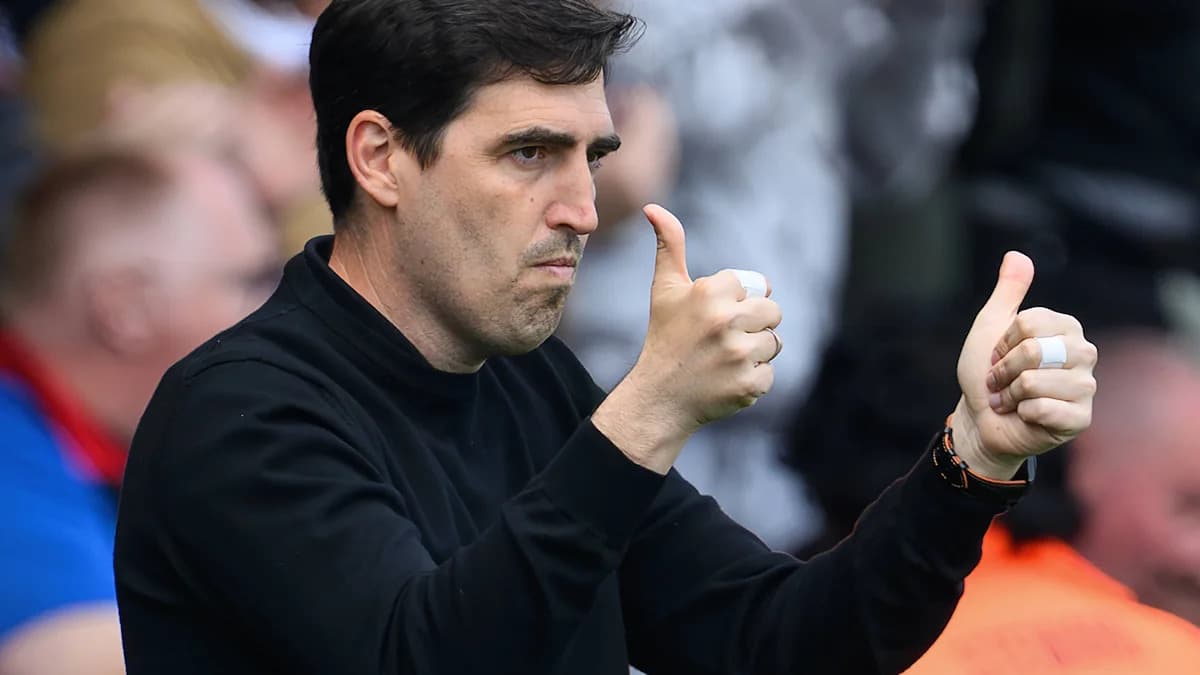 Andoni Iraola doit tenter le pari et relancer une star oubliée de Liverpool