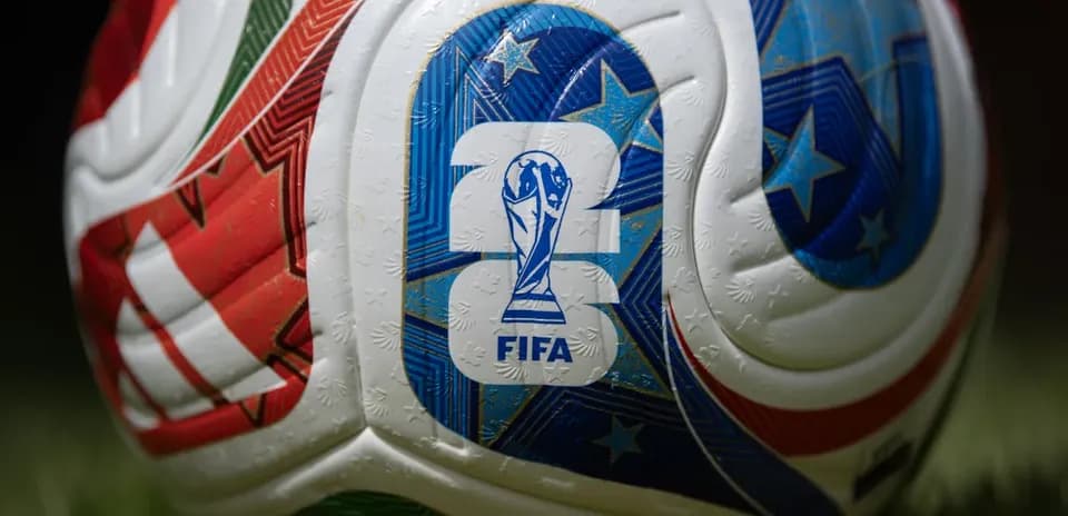Les meilleurs sites de paris sur le football : bookmakers, applis, bonus et promos avant la Coupe du Monde 2026