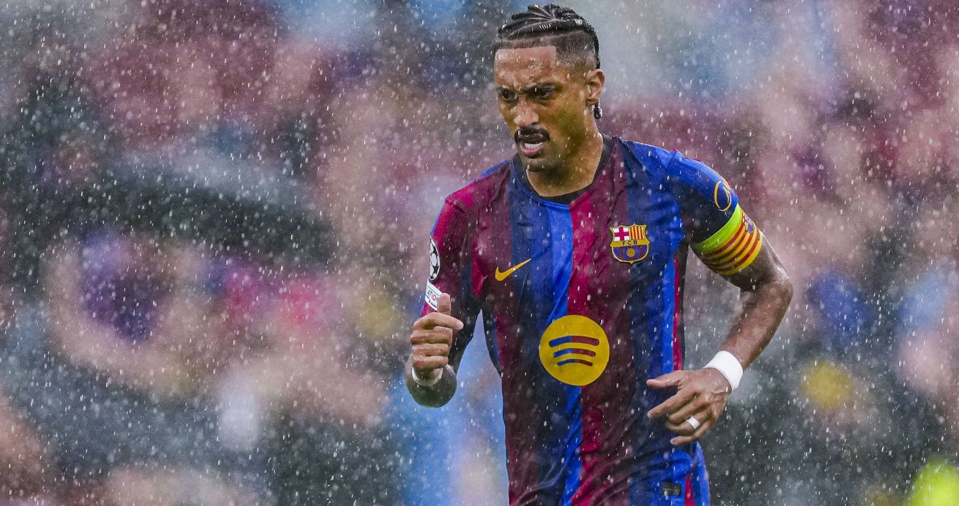 Raphinha éteint les rumeurs sur le Ballon d'Or après son doublé en Ligue des Champions avec Barcelone