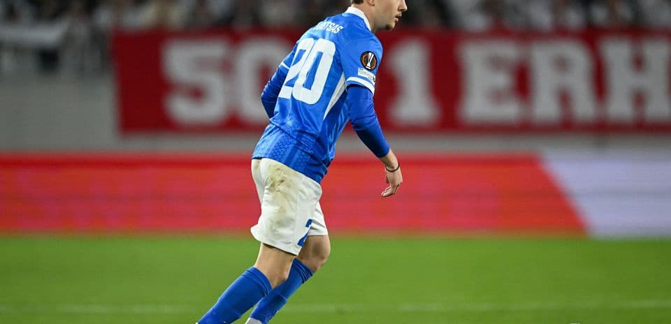 Kostantinos Karetsas signe à Borussia Dortmund jusqu'en 2031 après son examen médical