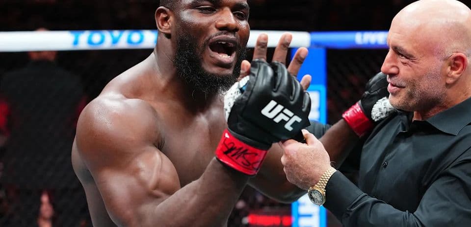 Anthony Wint suggère à Sean Sharaf de prendre sa retraite après son KO éclair à l'UFC 332