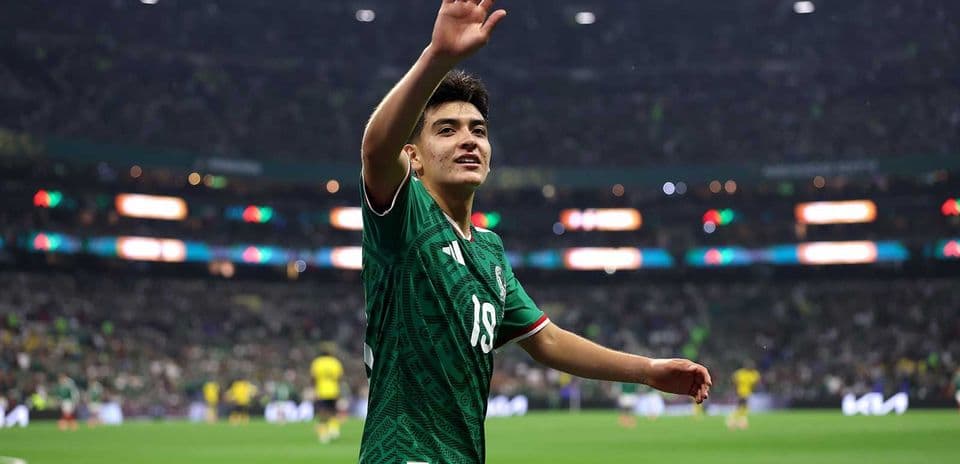 Liverpool s'intéresse de près à Gilberto Mora, le prodige mexicain de 17 ans