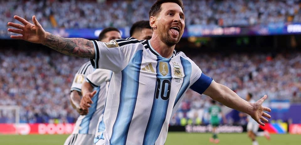 Messi Brille Lors du Match d'Ouverture de l'Argentine Contre l'Algérie