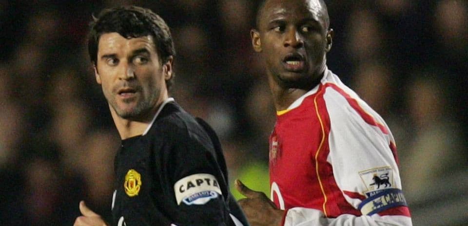 Quel rôle joue un capitaine dans une équipe de football ?
