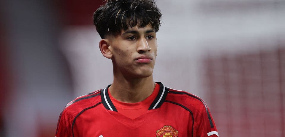 Michael Carrick met en garde après la demande de départ du prodige JJ Gabriel, suivi par le Real Madrid et Barcelone