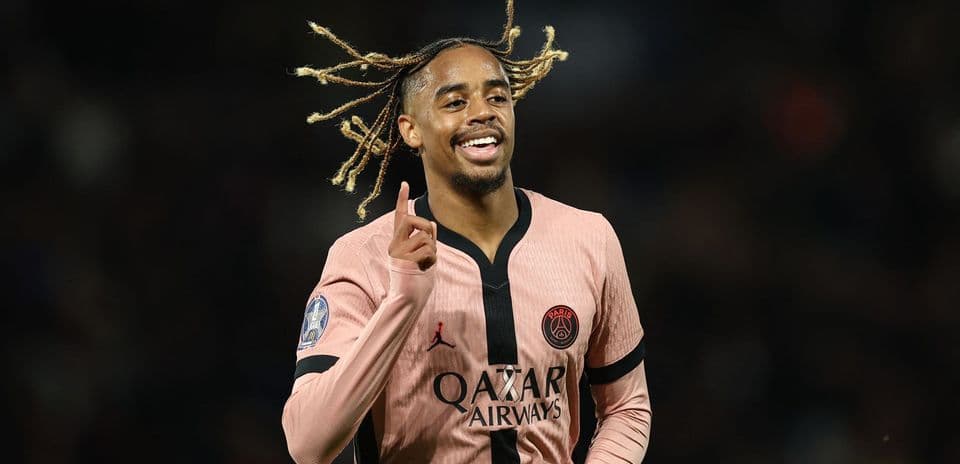 Luis Campos assure que le mercato du PSG est loin d’être terminé malgré l’intérêt de Liverpool pour Barcola et Mbaye