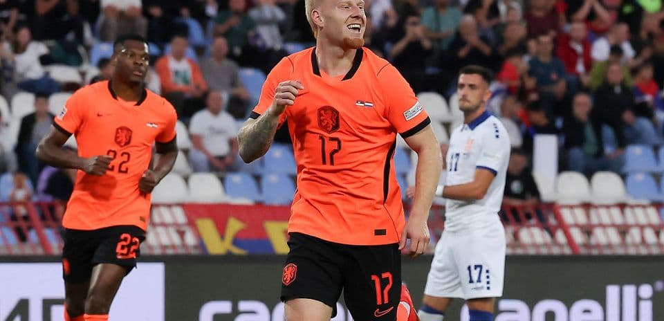 Évaluation des joueurs des Pays-Bas contre la Serbie : Mexx Meerdink brille tandis que Xavi Hernandez signe sa première victoire