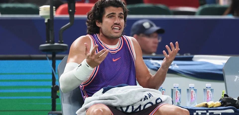 Zizou Bergs élimine Carlos Alcaraz au Masters de Shanghai : un revers surprise pour le champion