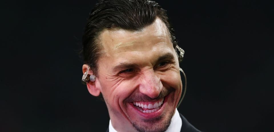 Zlatan Ibrahimovic fait son retour à Milanello après six mois d'absence pour observer l'équipe de Ruben Amorim