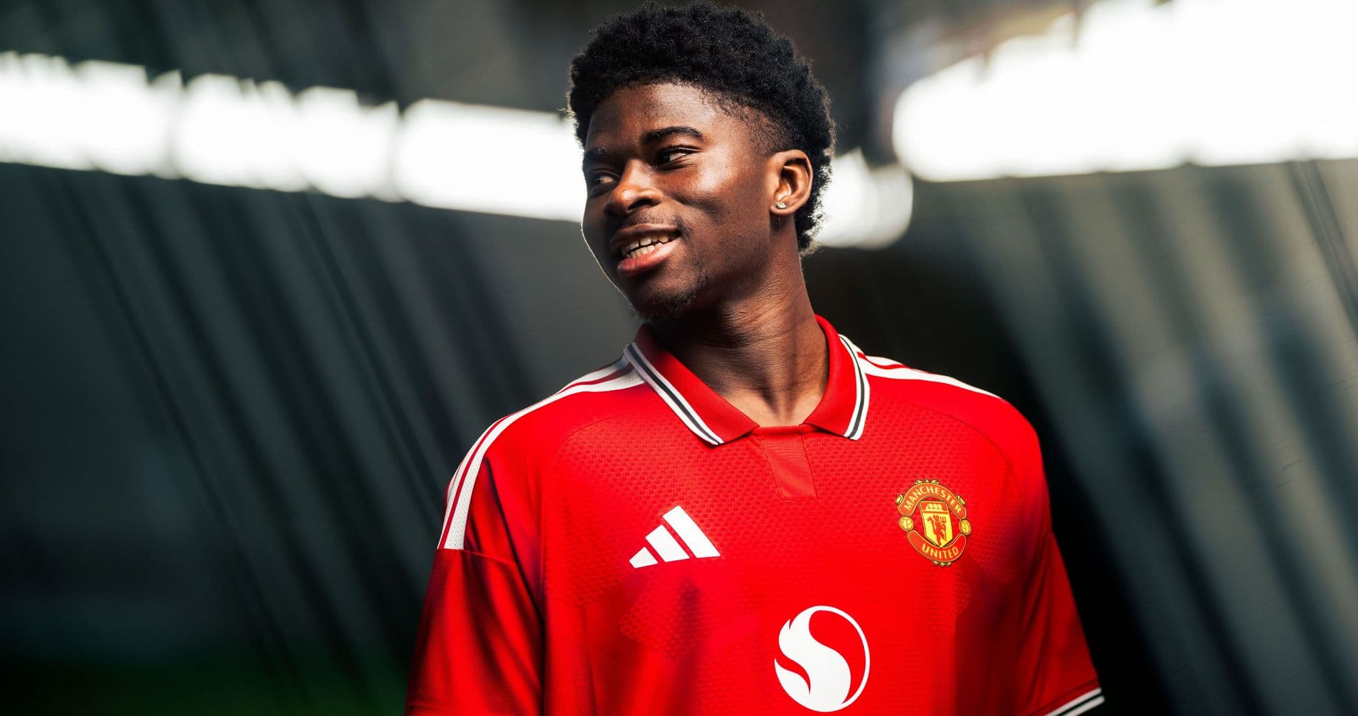 Carlos Baleba adresse un émouvant adieu à Brighton après son transfert à Manchester United