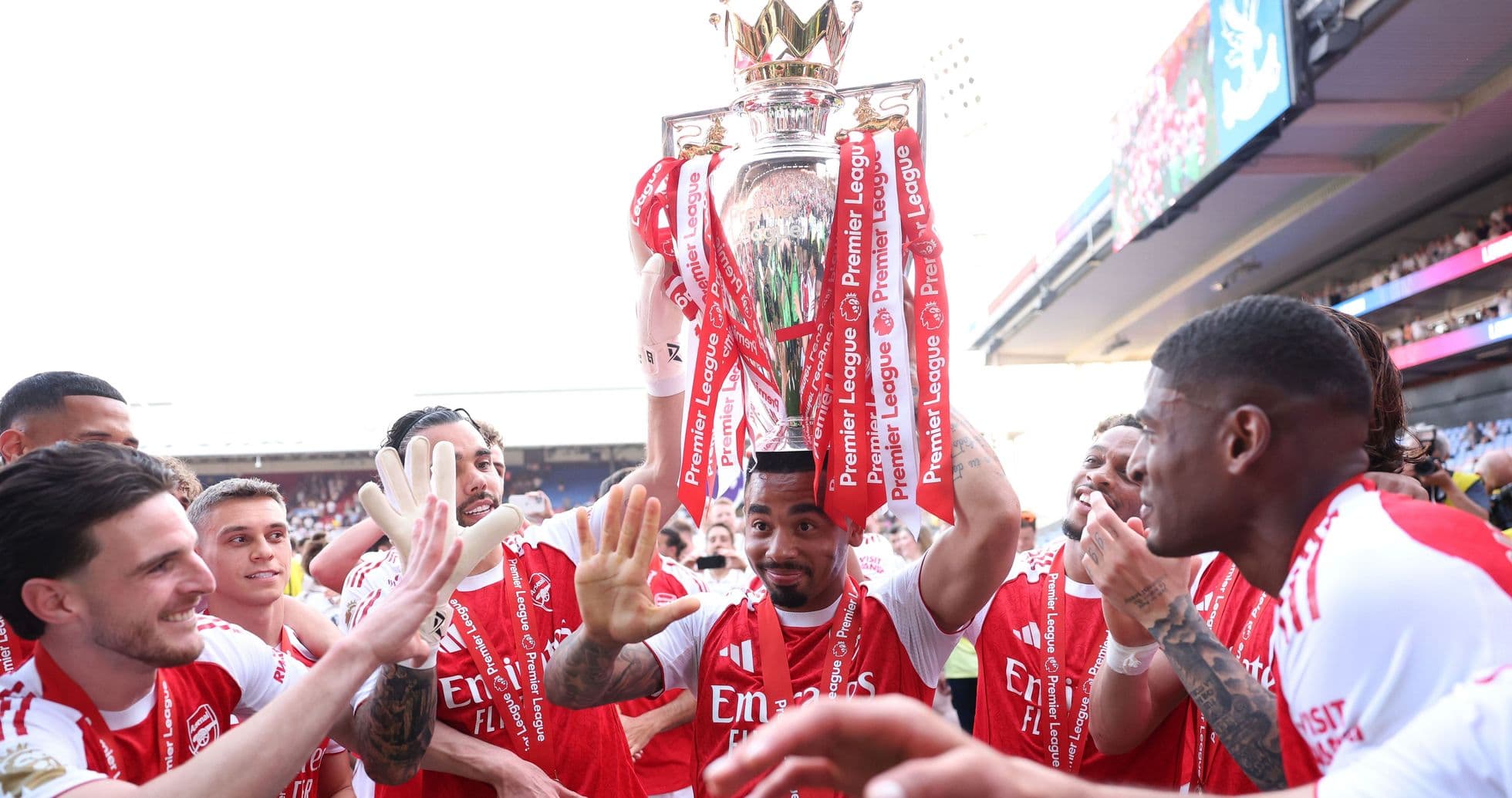 Napoli vise un coup spectaculaire en Premier League avec Gabriel Jesus, Joshua Zirkzee et Nicolas Jackson
