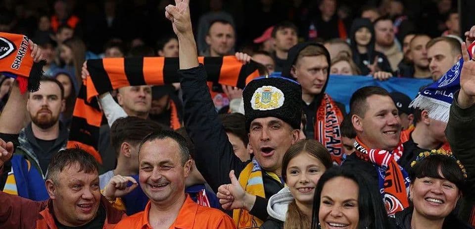 Comment les Ukrainiens se rassemblent derrière Shakhtar à Londres