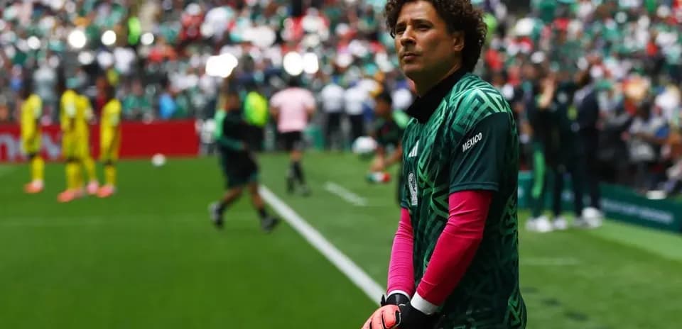 Pourquoi Guillermo Ochoa n'est pas titulaire ce soir pour le Mexique et l'histoire qu'il écrit en Coupe du Monde