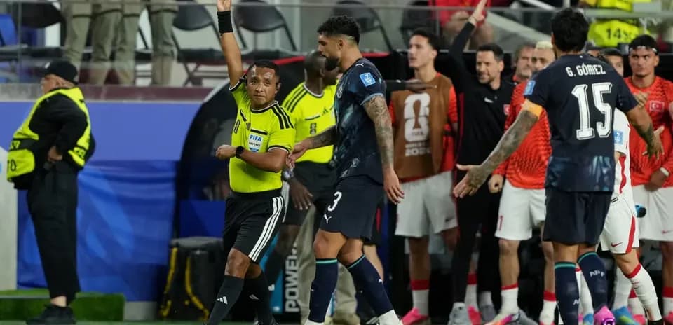 Suivi des cartons rouges à la Coupe du Monde 2026 : liste mise à jour des joueurs suspendus en phase de groupes