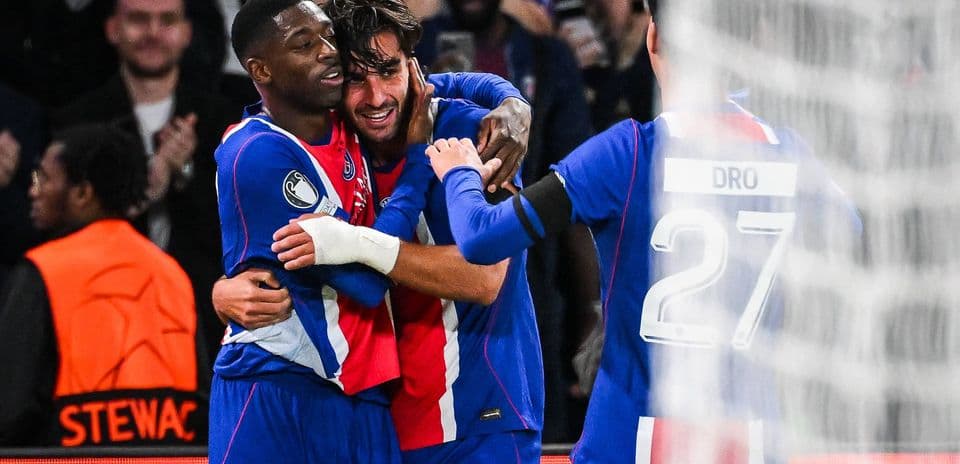 Ferran Torres et Ousmane Dembélé brillent lors de la victoire éclatante du PSG en Ligue des Champions