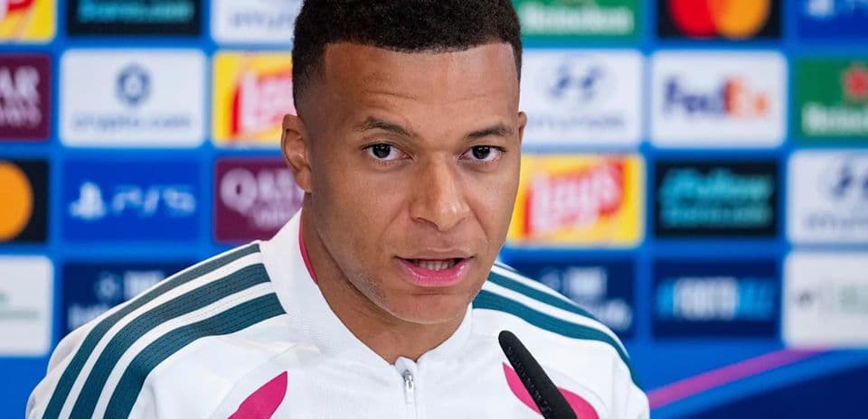 Kylian Mbappé : « Nous devons tous progresser défensivement et avec le ballon »