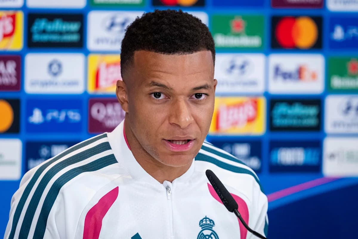 Kylian Mbappé : « Nous devons tous progresser défensivement et avec le ballon »
