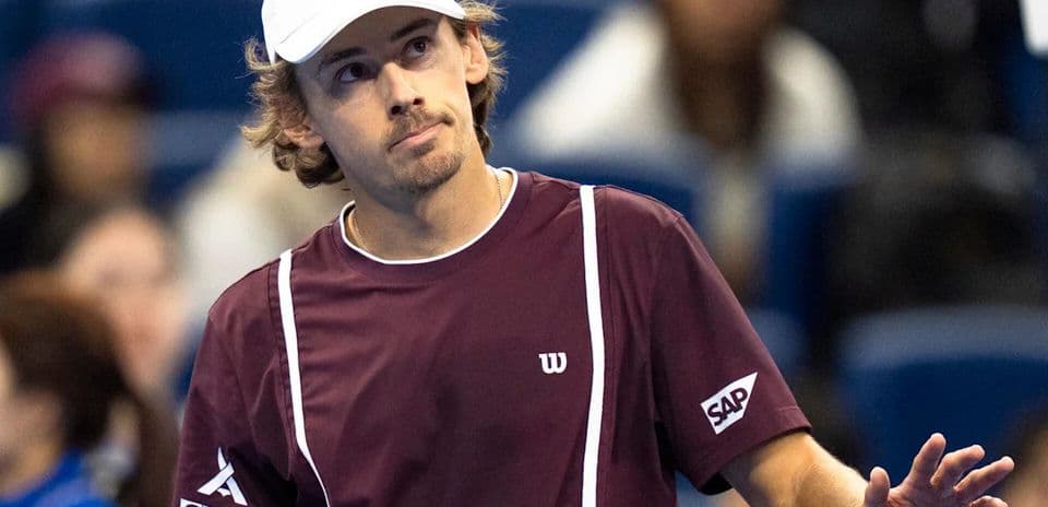 Alex de Minaur fait le point sur sa blessure après son accès aux quarts à Shanghai