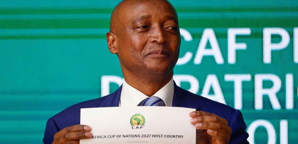 CAF envisage des hôtes alternatifs pour la CAN 2027 face aux retards d'infrastructure au Kenya et en Ouganda