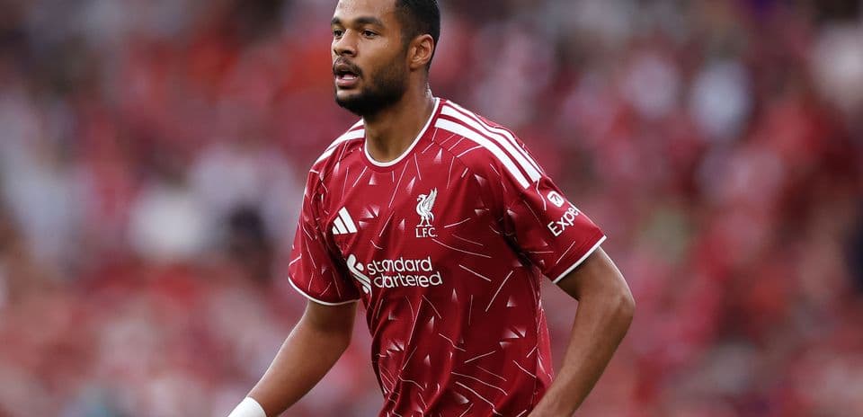 Iraola ne garantit rien sur Gakpo alors que Liverpool avance pour Barcola
