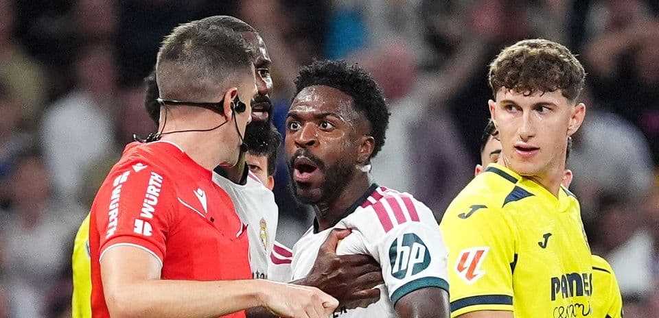 Vinicius Jr présente des excuses après un carton rouge surprenant contre Villarreal