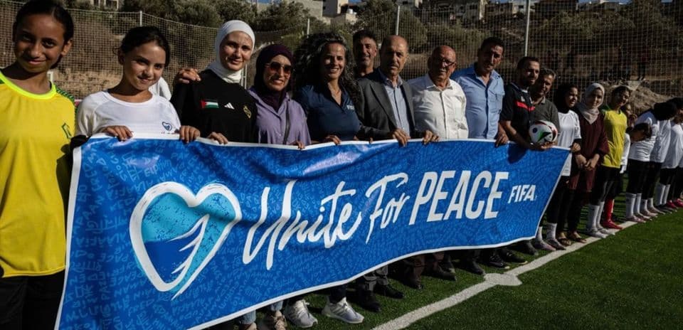 FIFA inaugure deux nouvelles arènes de football en Palestine pour offrir un espace sûr aux jeunes en Cisjordanie