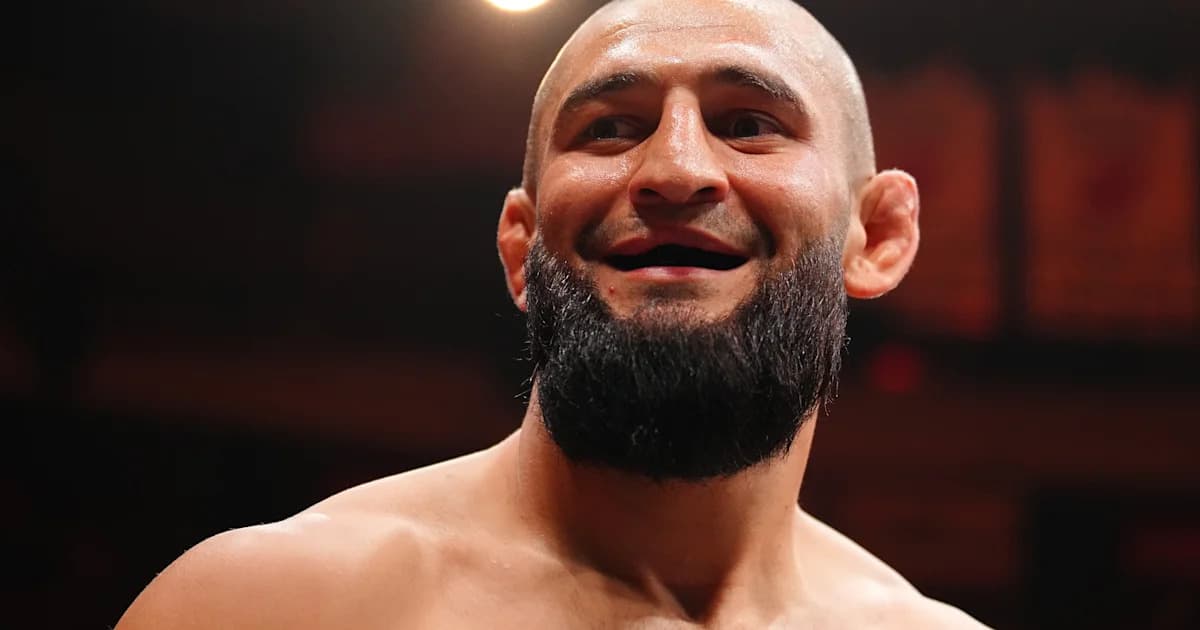 Khamzat Chimaev affrontera Colby Covington pour le titre à RAF Abu Dhabi en novembre