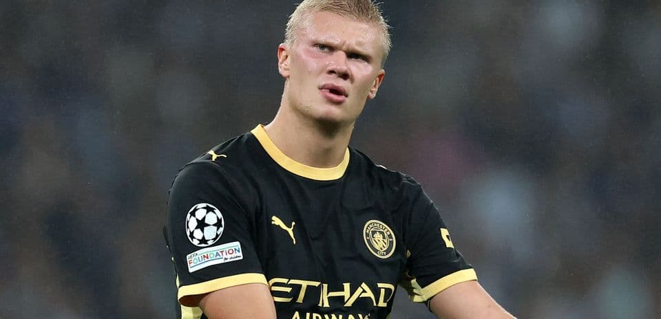 Erling Haaland célèbre la victoire difficile de Manchester City face à Porto et égalise un record européen