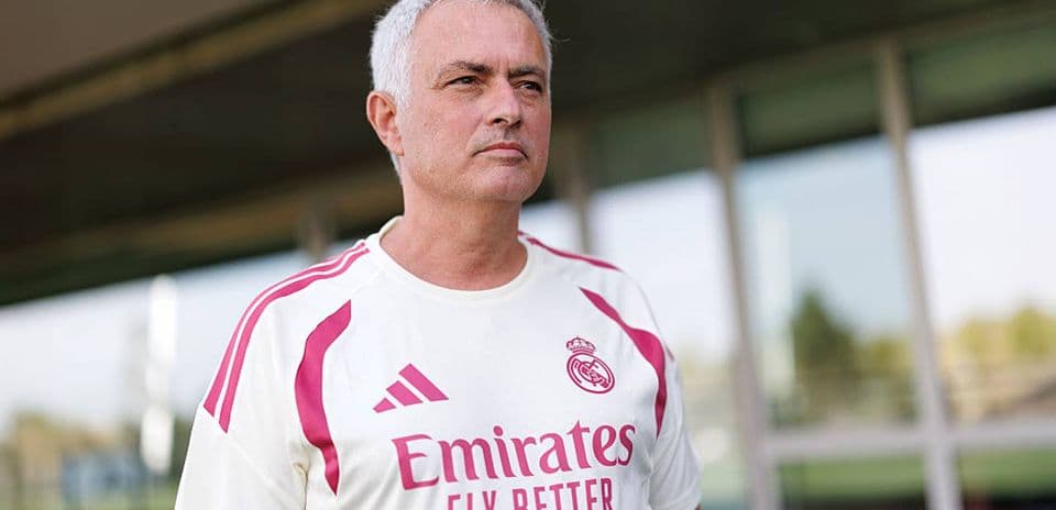 Real Madrid Finalise l'Arrivée Surprise de l'Attaquant Carlos Espí