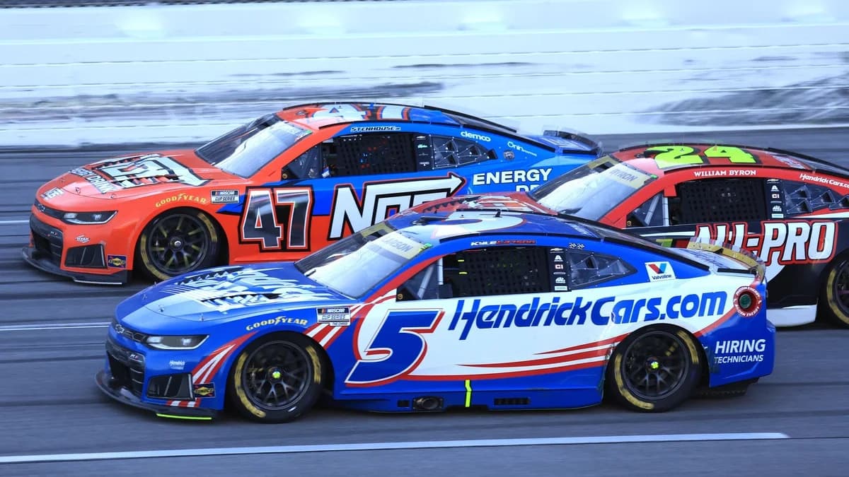 NASCAR avertit presque tout le peloton à Talladega pour non-respect de la vitesse minimale