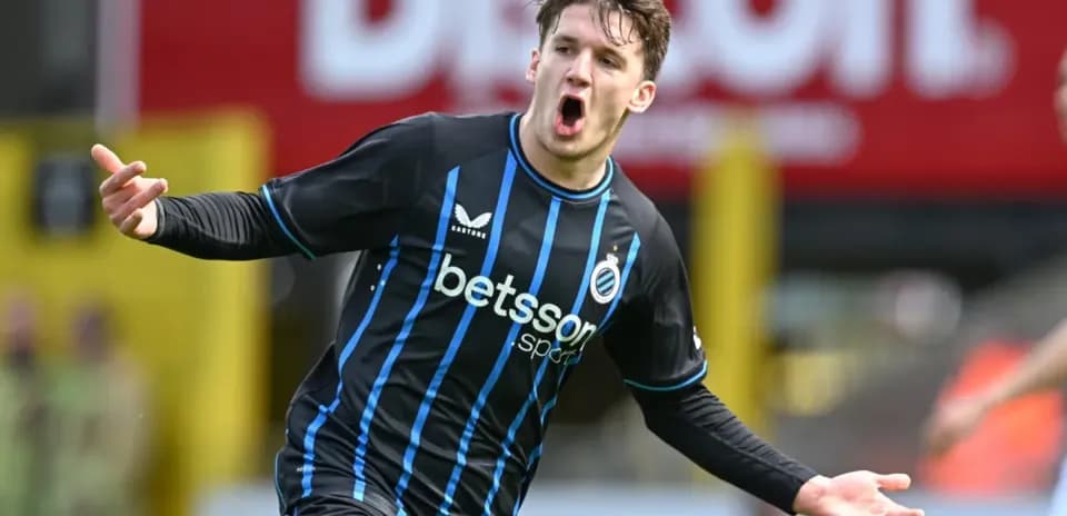 Découvrez Christos Tzolis, la nouvelle pépite d'Arsenal qui a brillé en Ligue des Champions avec le Club Bruges
