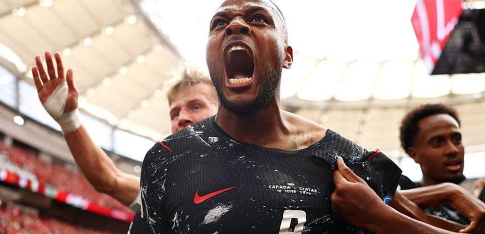Canada Écrase le Qatar avec une Attaque Impressionnante et Remporte une Victoire Historique