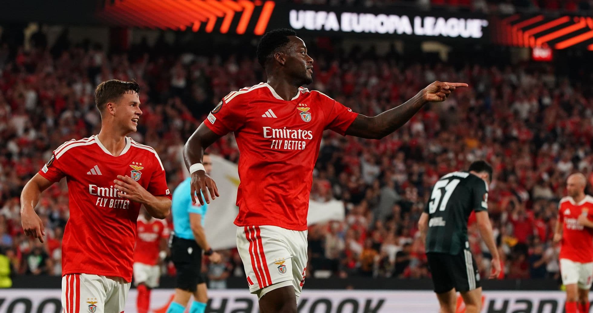 Jhon Duran brille lors de la victoire nette du Benfica contre le Celtic en Europa League